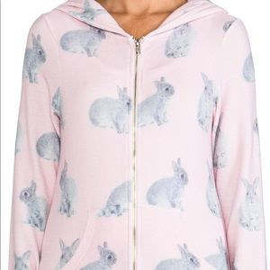 ISO wildfox snow buns set, or separate